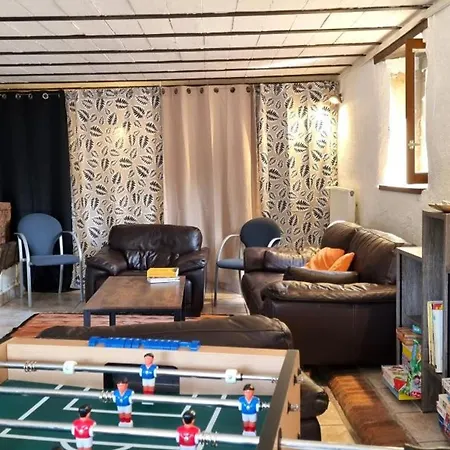 Maison Paisible Avec Animaux Admis - 15 Pers. Saint-Hilaire-sous-Charlieu